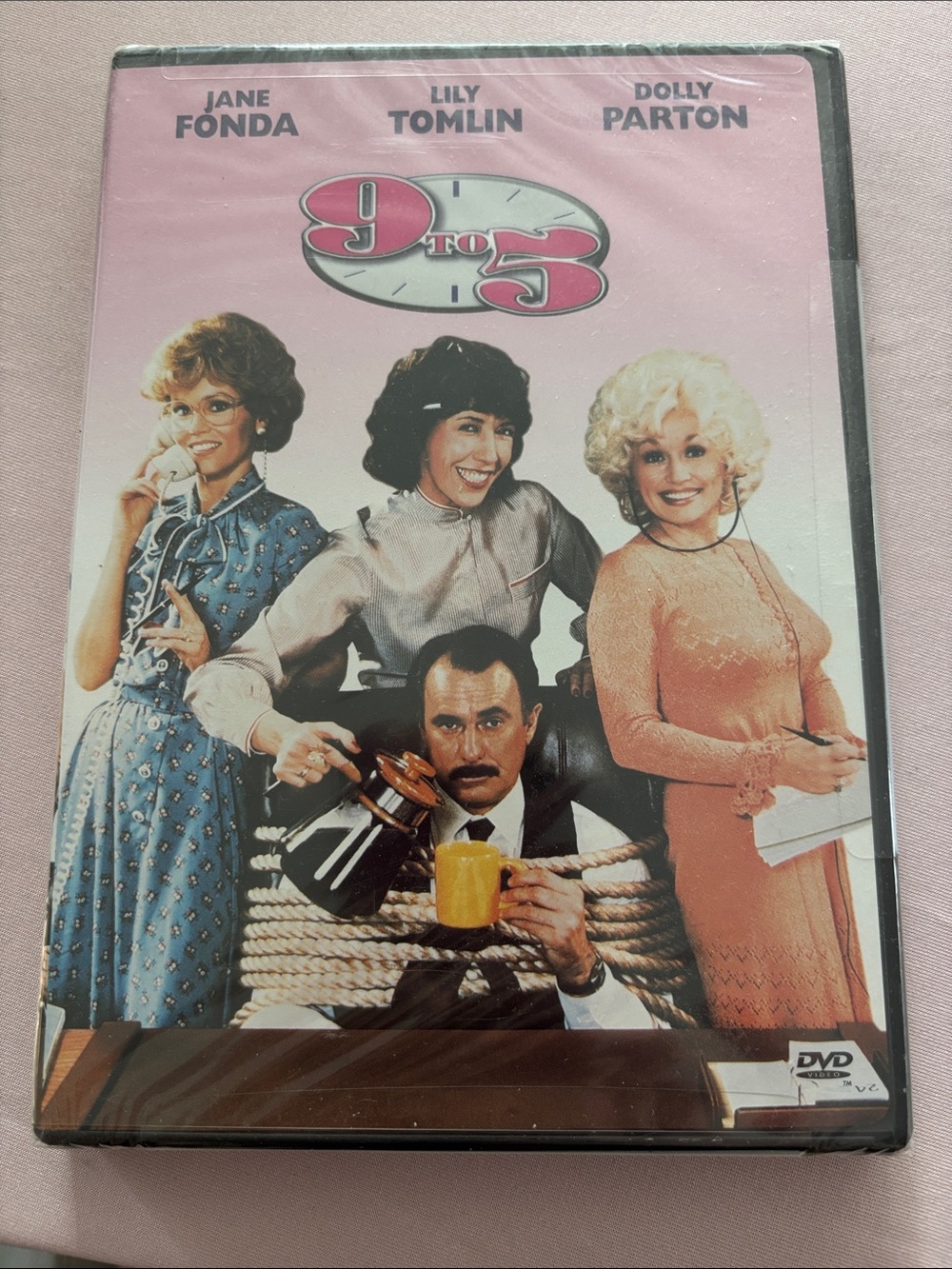 9 to 5 (DVD) - Jane Fonda, Lily Tomlin & Dolly Parton - Pink Cover